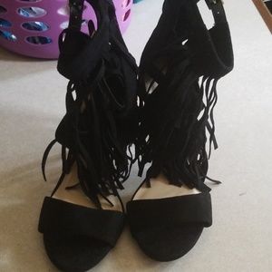Fringed shoes